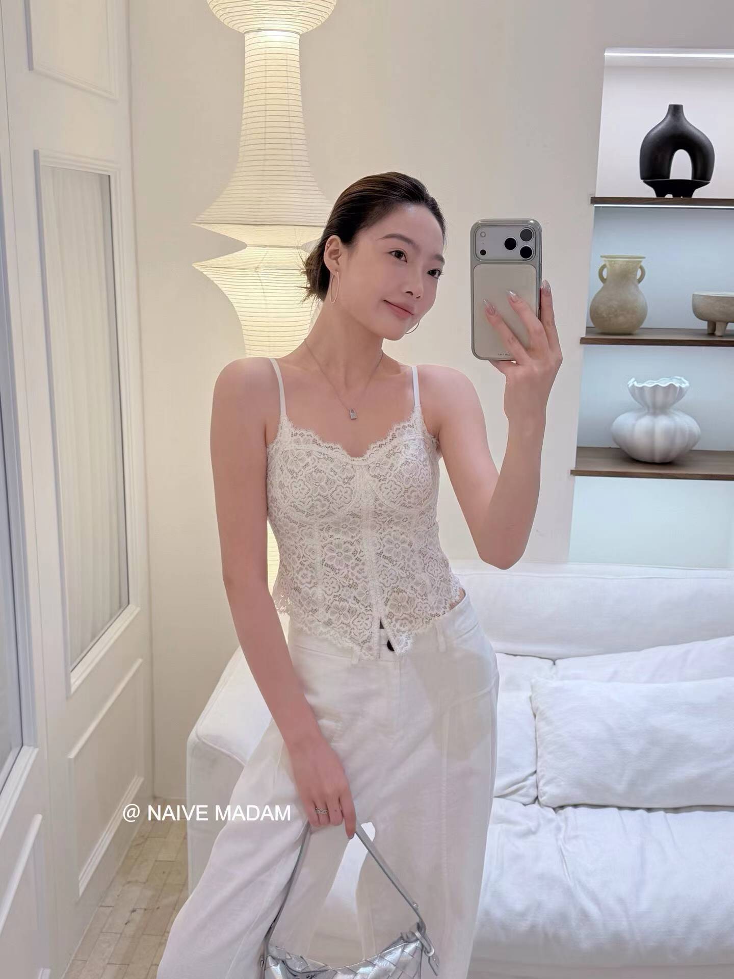 NAIVE MADAM内目25337不规则股线吊带背心蕾丝带胸垫收副乳美背