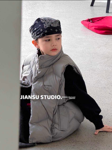 简素冬装新款男童女童韩版休闲白鸭绒羽绒马甲中大童立领羽绒马甲