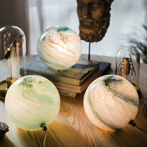 Стол, настольная лампа, барная люстра для гостиной, стеклянный фонарь для кровати