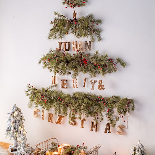 圣诞铃铛红果花环藤条