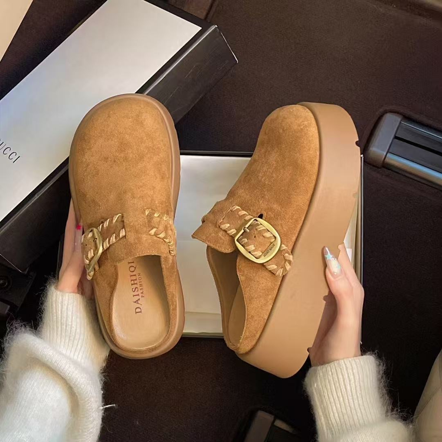 黛诗琪25秋新品勃肯厚底加棉半拖