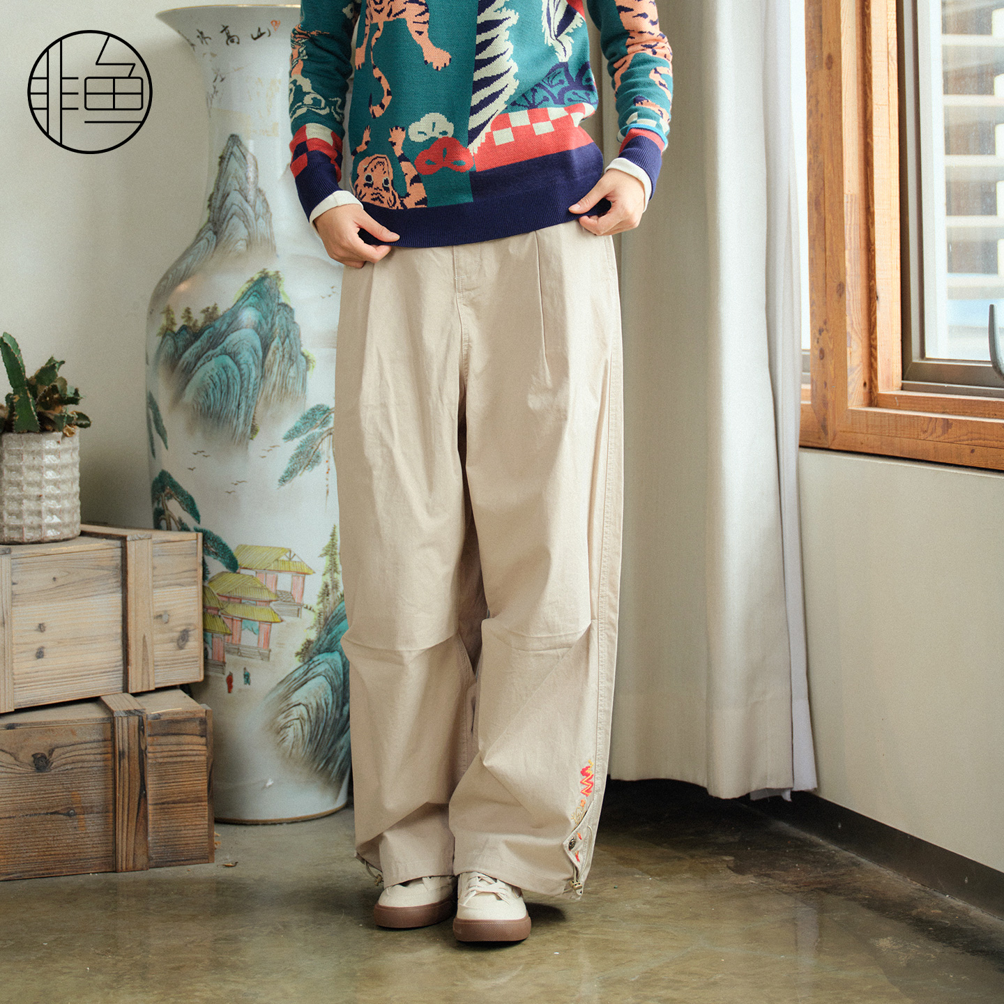 非鱼25休闲裤秋冬装女街头休闲工装风抽绳长裤原创刺绣时尚女裤子