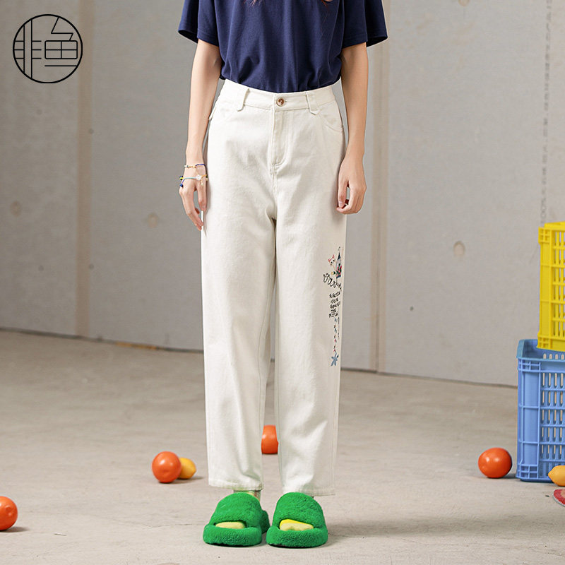 非鱼白色牛仔裤夏季新款刺绣锥形休闲女裤减龄百搭直筒裤子