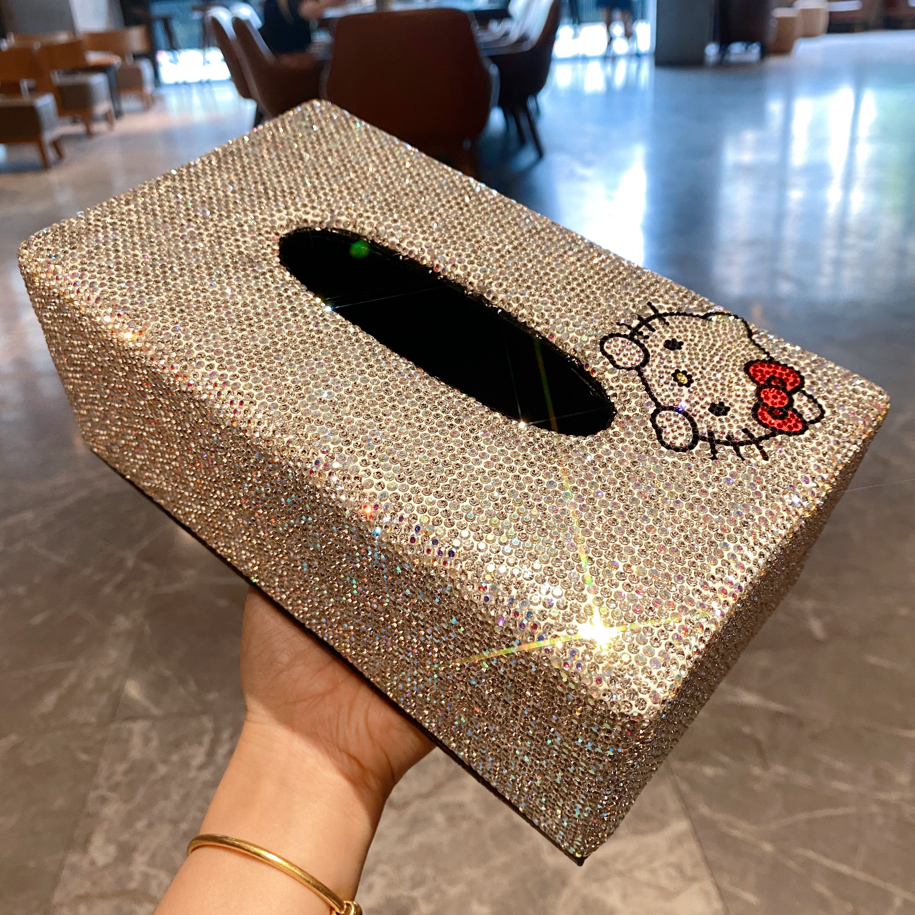奢华满钻镶钻Hello Kitty卡通可爱纸巾盒家用客厅车载装饰抽纸盒