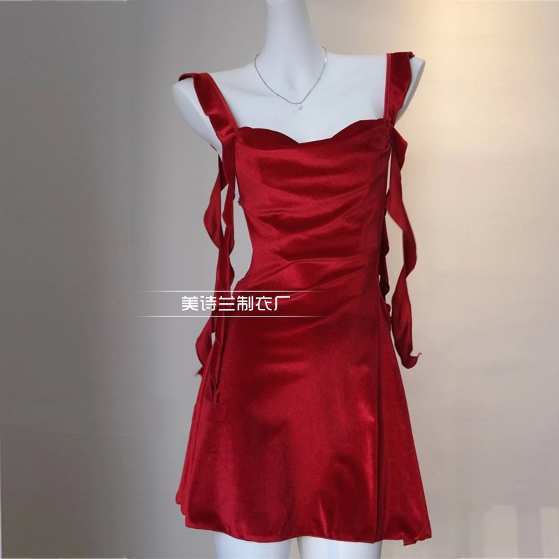 美诗兰性感睡衣女款秋冬新款丝绒蕾丝纯欲吊带胸垫睡裙家居服364,女士内衣/男士内衣/家居服,睡袍/浴袍,淘宝优惠券,粉丝福利购,淘宝优惠卷