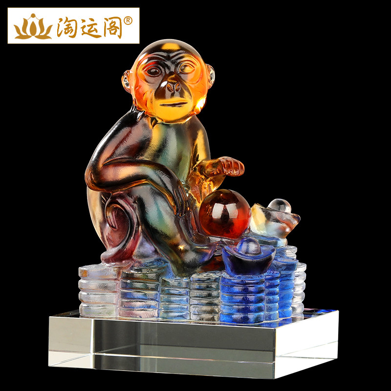 生肖猴车摆件琉璃香水车载饰品属猴车内猴型猴子水晶汽车摆放男女