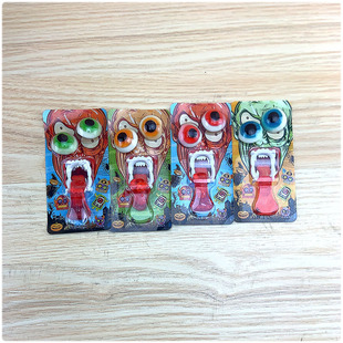 搞怪大眼球舌头造型橡皮软糖内含假牙儿童学生休闲零食玩具糖果