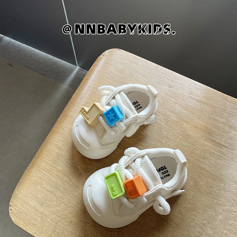 春秋韩版儿童卡通帆布鞋小白鞋