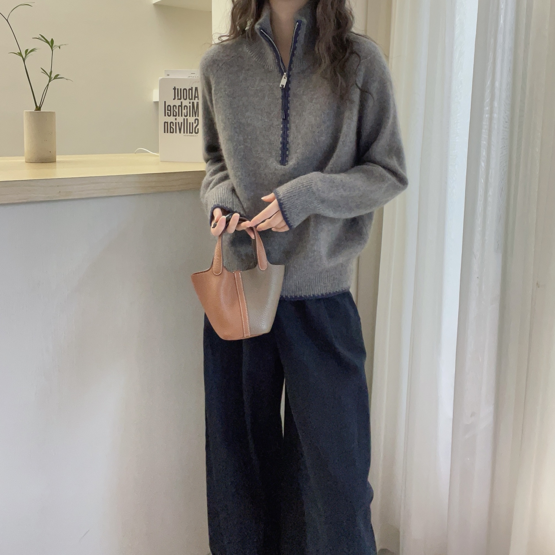 欧洲站2025冬装新款欧货翻领拉链羊绒羊毛针织开衫女灰色软糯毛衣