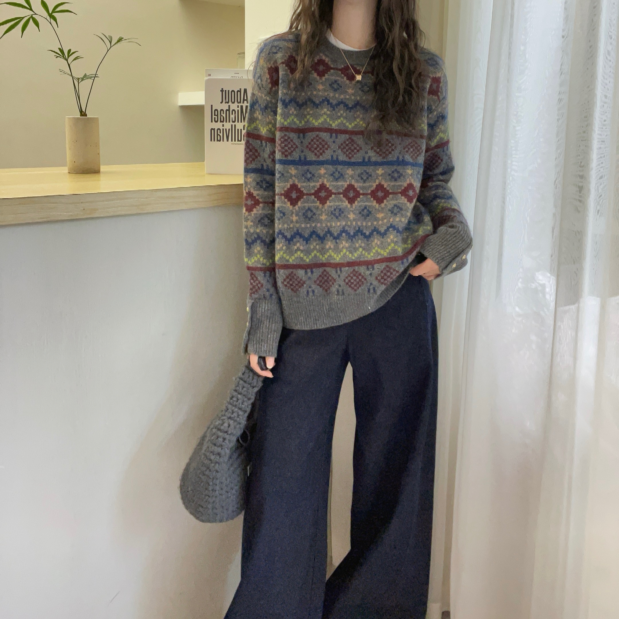 欧洲站2025冬装圆领费尔岛复古提花羊绒针织衫女圆领软糯羊毛毛衣