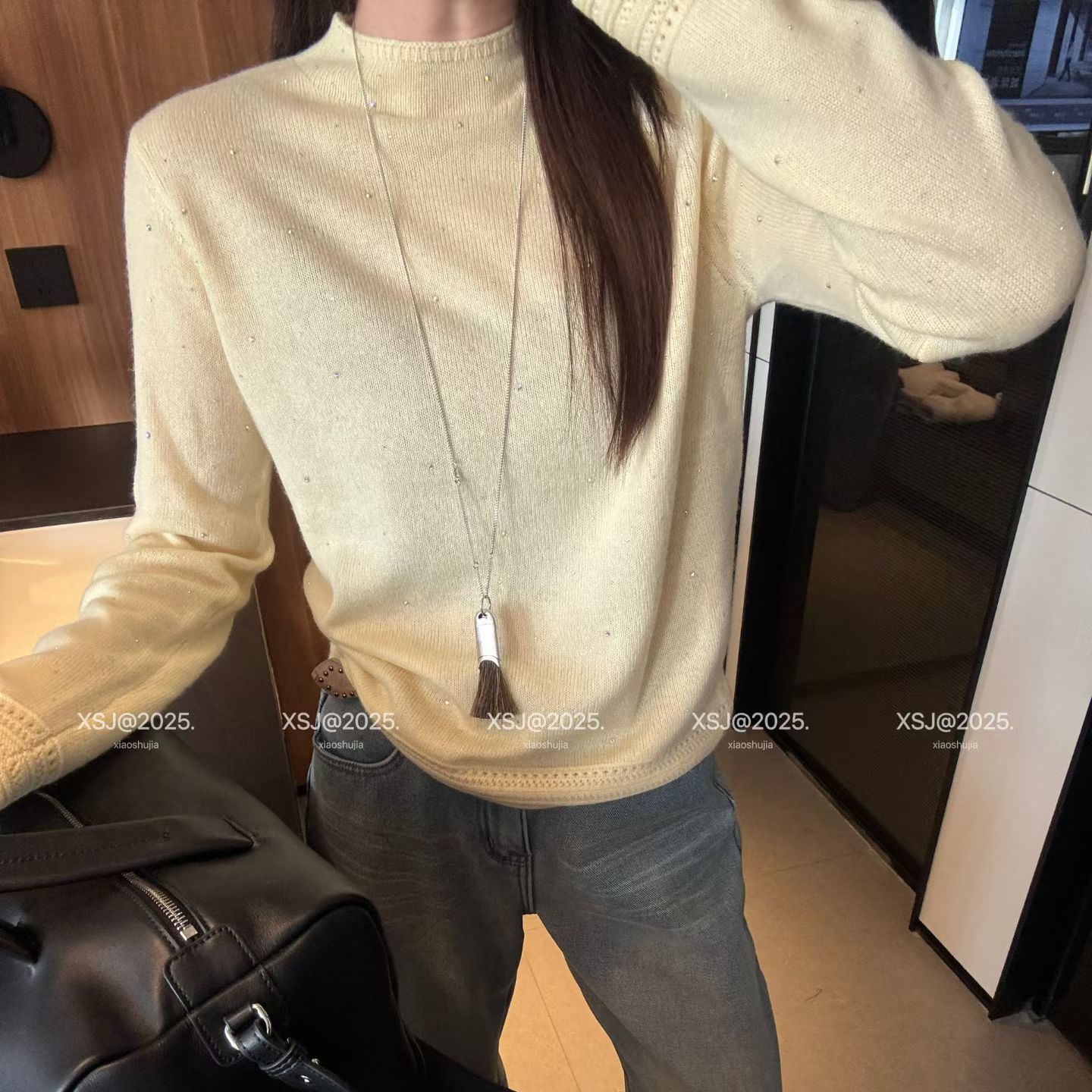 欧洲站2025冬装韩版气质烫钻半高领亮片羊毛针织衫女显瘦打底毛衣