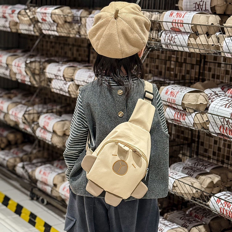 2025新款包包男女童可爱卡通卡皮巴拉胸包小孩子出游单肩斜挎布包