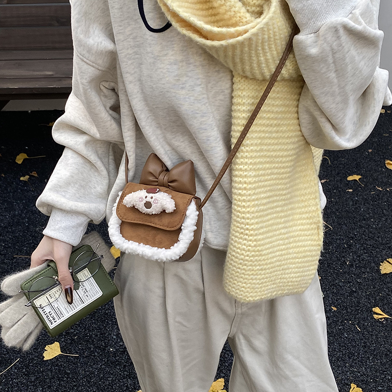 萌泰迪毛绒斜挎包蝴蝶结樱桃小包