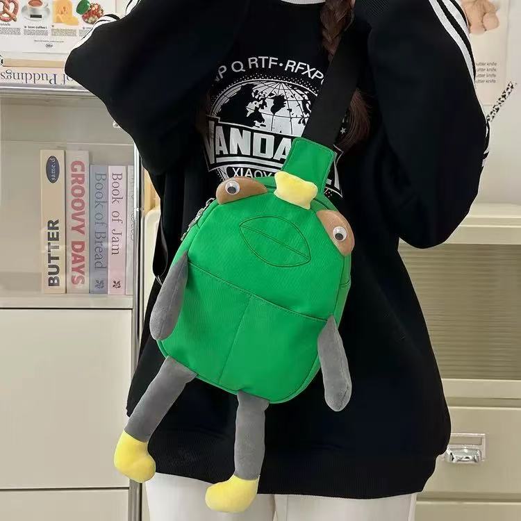 个性胸包帆布出游斜挎背包