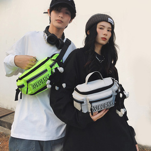 儿童包中大童休闲斜挎字母胸包男孩帅气小学生出游单肩手提背包潮