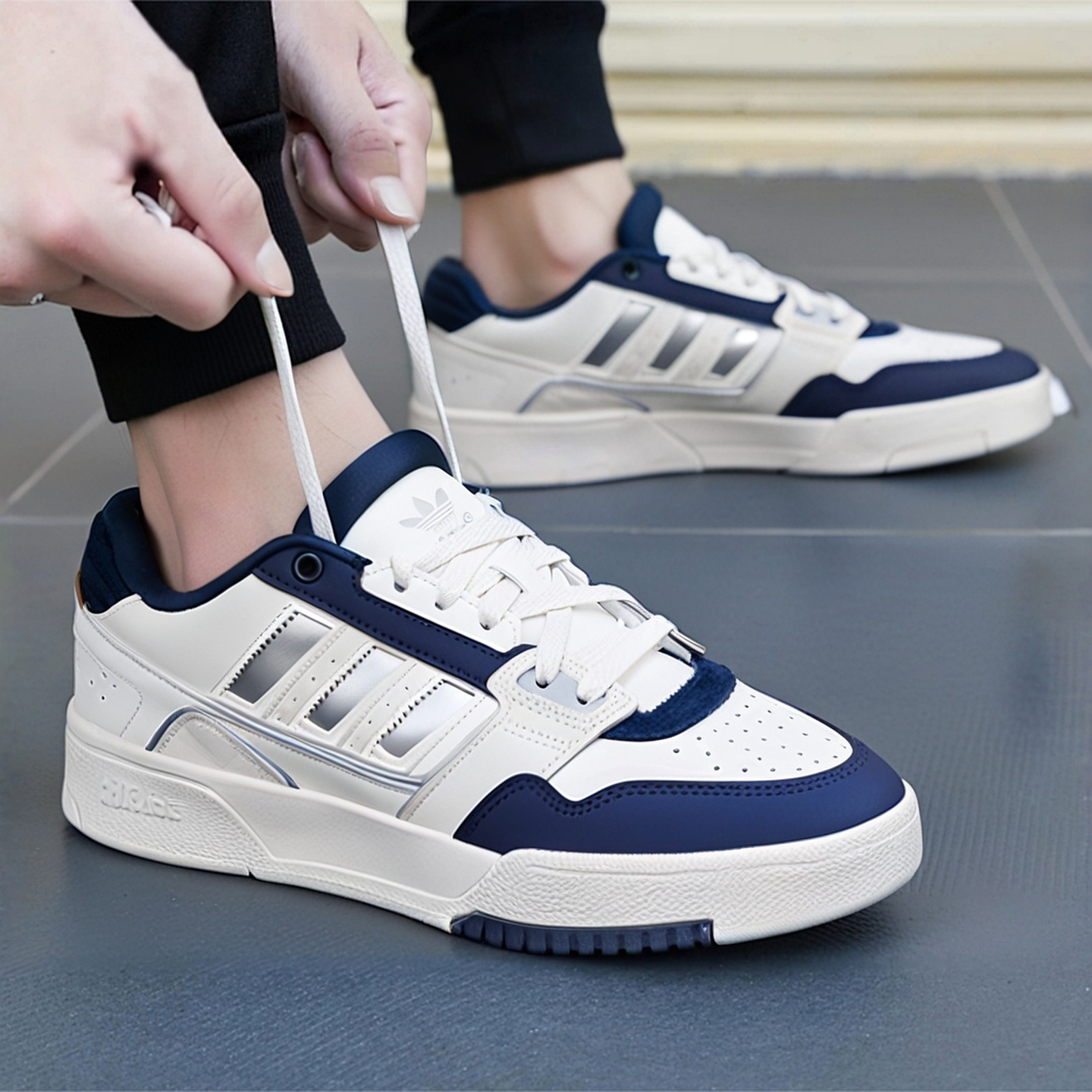 adidas阿迪达斯三叶草2025冬DROP STEP情侣板鞋休闲运动鞋 JS3251