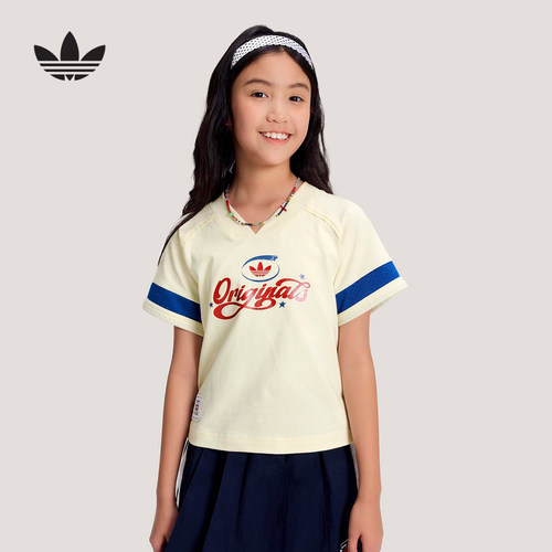 adidas阿迪达斯三叶草篮球风V领半袖T恤夏女大童短袖上衣 KW2271