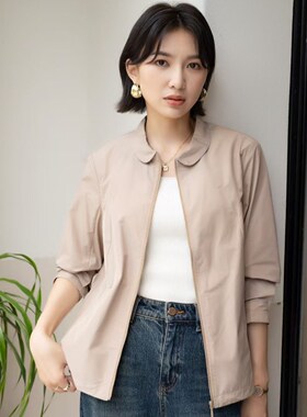 YUN韫2026春季新款女装翻领拉链简洁休闲显瘦短款女风衣外套 5812