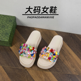 大码女鞋41到43宽脚胖水钻拖鞋夏季外穿时尚增高厚底透明凉拖44
