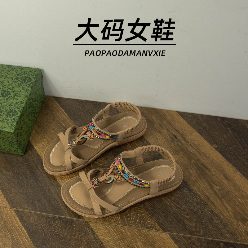 大码女鞋41到43宽脚胖凉鞋平底民族风外穿罗马鞋沙滩鞋夏季新款