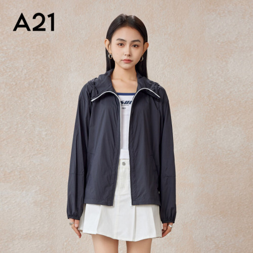 A21女装宽松连帽落肩薄款风衣