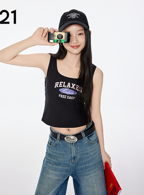 A21女装黑色字母印花短款工字背心简约设计感U型领上衣