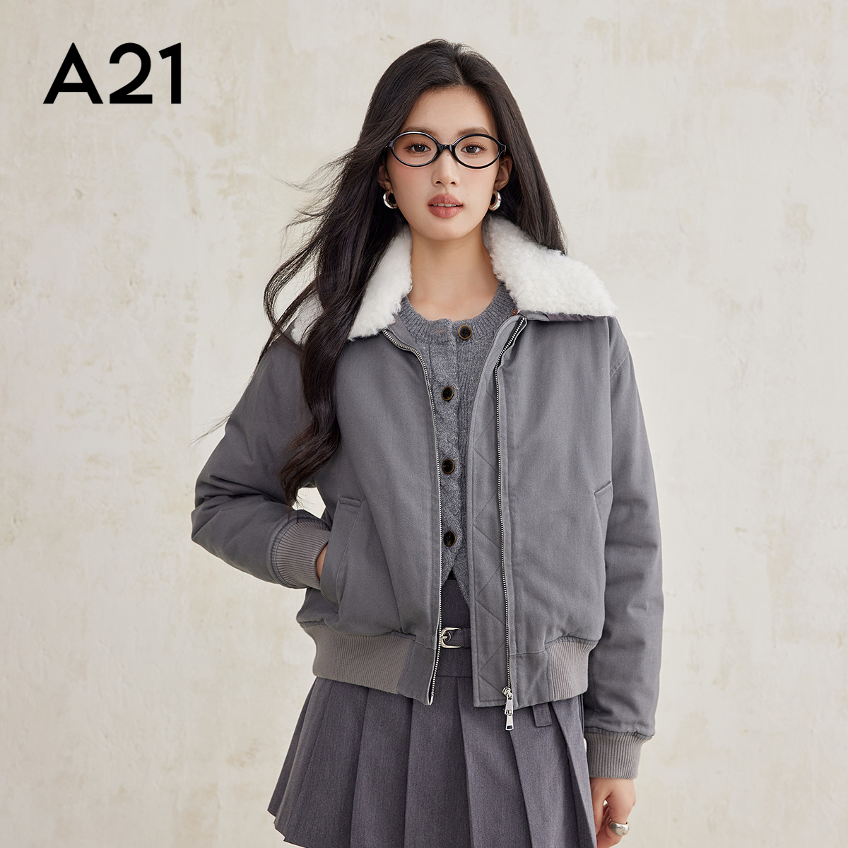 女装梭织合体翻领落肩开襟短棉服