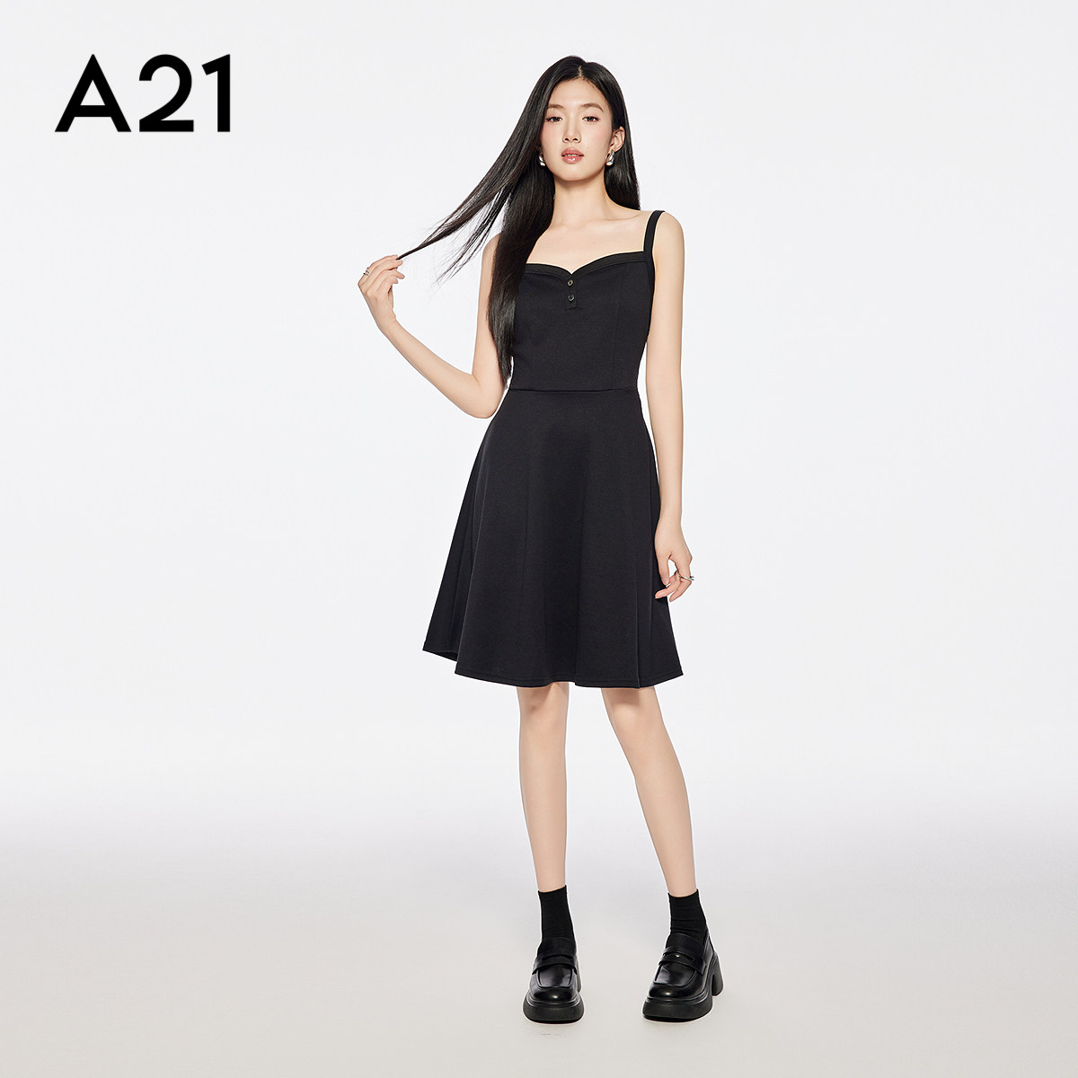 A21女装露背吊带针织连衣裙2025夏季新款简约中长裙修腰套头A字裙