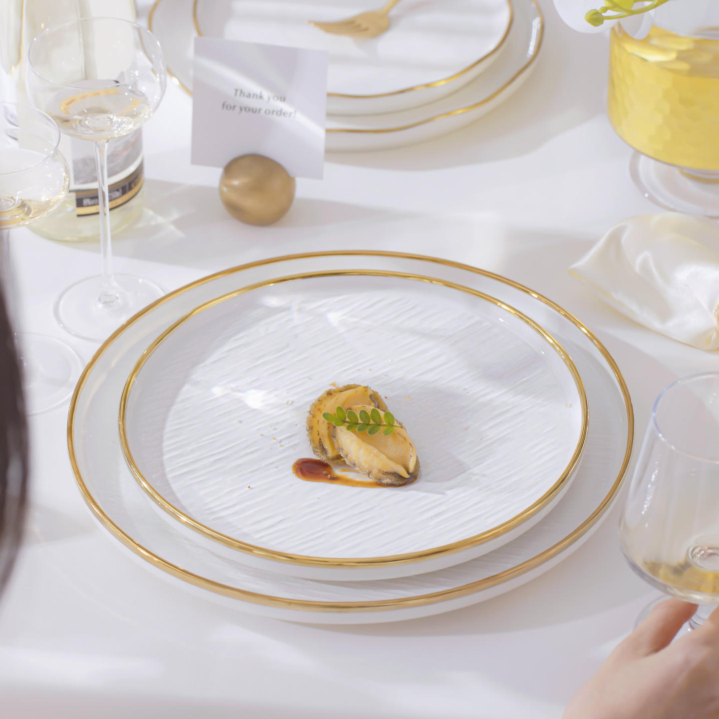 高级感石纹陶瓷盘子浅盘大号西餐盘牛排盘北欧圆盘平盘碟子摆盘