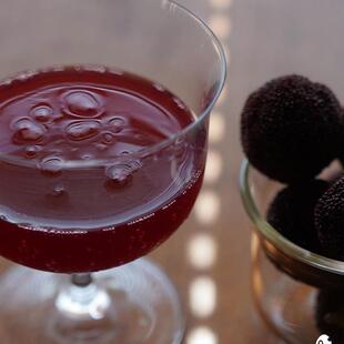 杨梅生气 山纪.甘米汽水（杨梅原浆/无防腐剂/果味清爽）