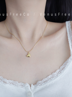 18k镀金简单好搭一颗爱心闪蛇骨链项链锁骨链不褪色日常简约精致