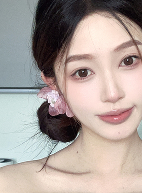 氛围感超仙花朵耳钉小众设计感度假风耳环2025年春夏新款气质耳饰