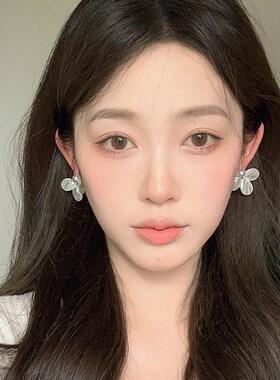 法式复古珍珠贝母花瓣耳钉女轻奢小众高级感耳环超仙气质港风耳饰