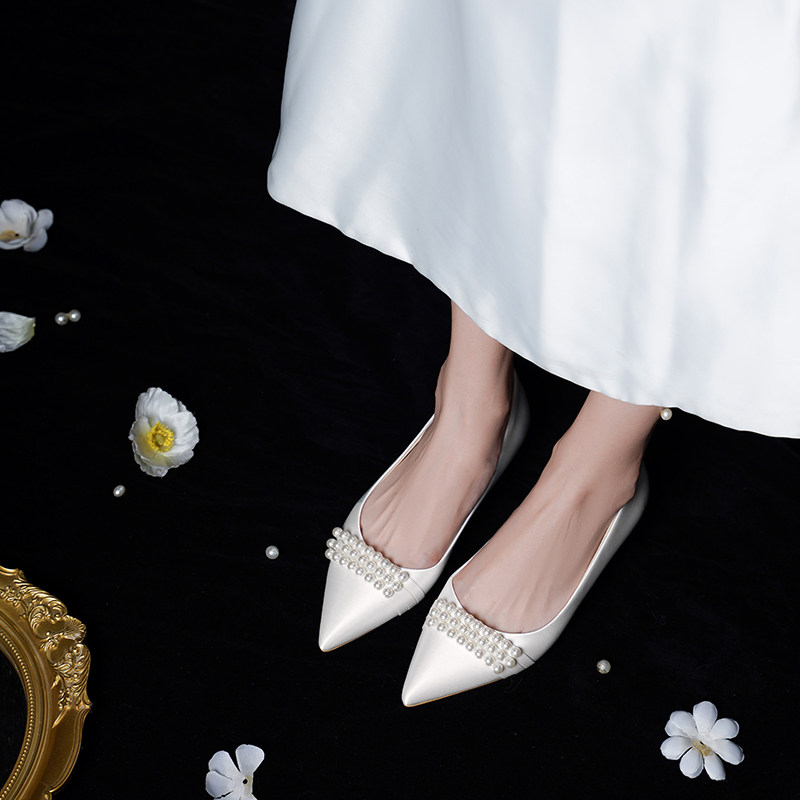 Lusen绝美低跟婚鞋法式浅口单鞋缎面新娘鞋高级感显瘦不累脚日常,女鞋,浅口单鞋,淘宝优惠券,粉丝福利购,淘宝优惠卷