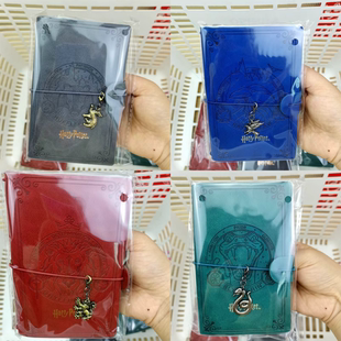 MINISO名创优品哈利波特系列旅行手账本蛇院学院风格 兰芬多笔记本