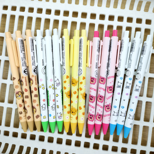 MINISO名创优品迪士尼奇奇蒂蒂小熊维尼指间相印中性笔按动签字笔