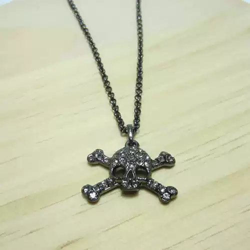 Titanium Black Full Diamond Small Skull Double Bone Saturn Necklace-B8103