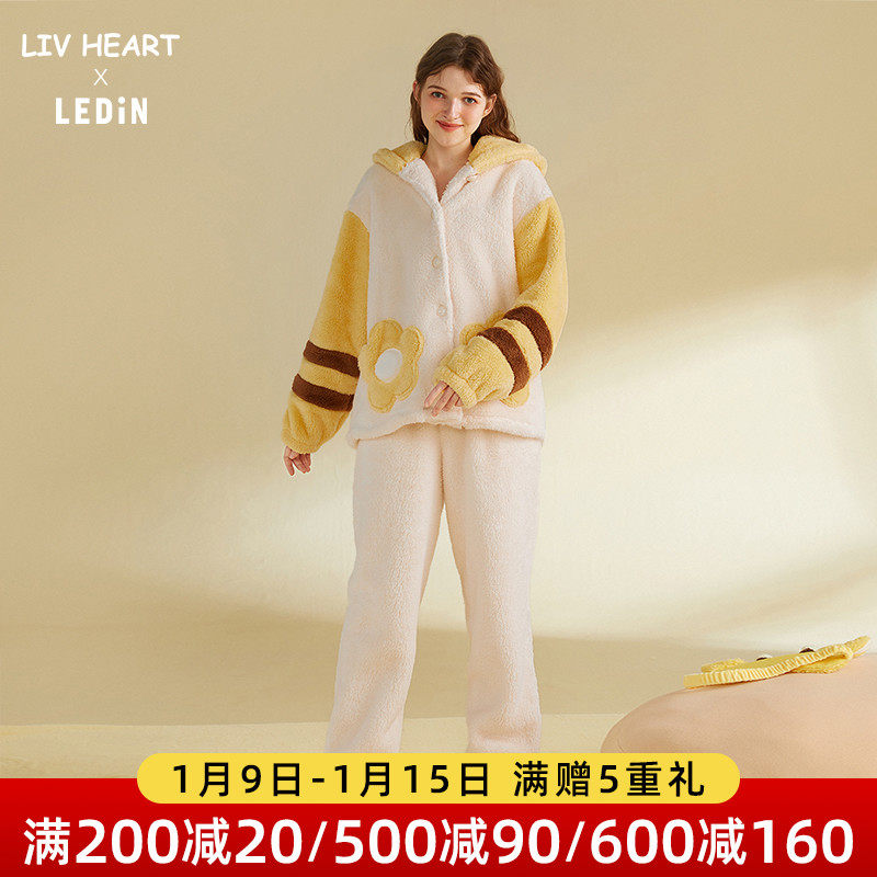 LIVHEART乐町联名蜜蜂小羊女冬季家居服女连体睡衣套装宽松情侣装