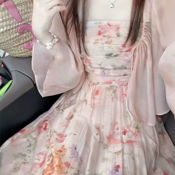 法式温柔甜美减龄抹胸碎花连衣裙子女夏天外穿防晒衫上衣两件套装