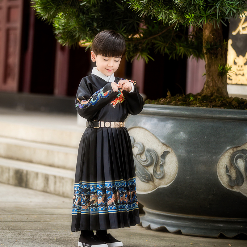 锦衣卫飞鱼小男孩宝宝古风唐装