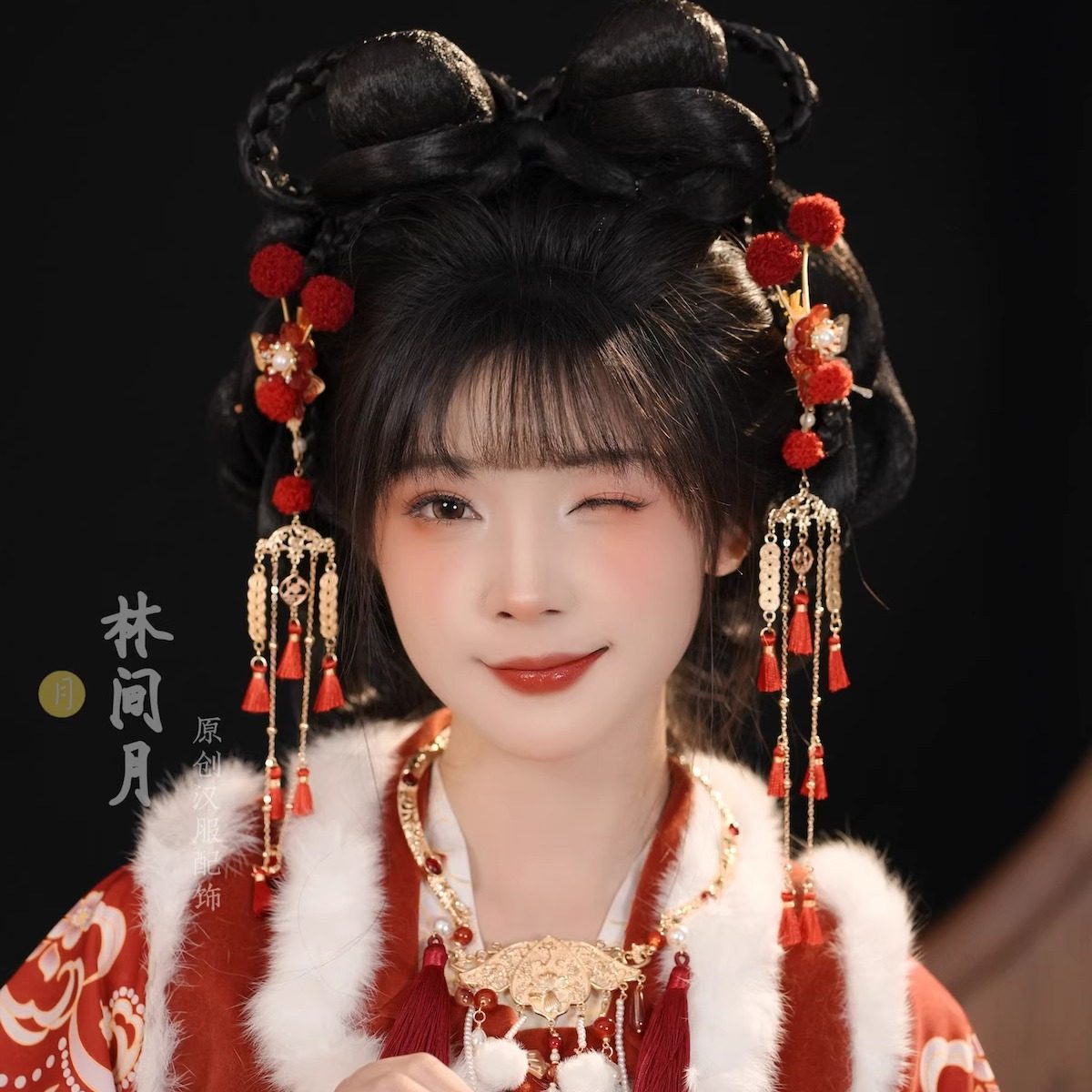 林间月原创【喜乐】红色新年弹簧毛球喜庆儿童钱币流苏发夹子后压,饰品/流行首饰/时尚饰品新,发饰,淘宝优惠券,粉丝福利购,淘宝优惠卷