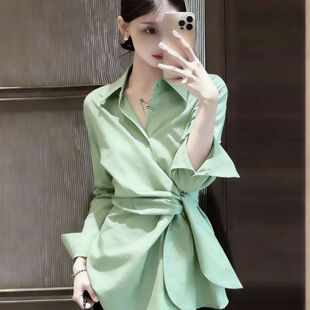 衬衫 穿搭POLO领新款 洋气百搭绿色衬衣 女春季 别致独特漂亮系带小衫