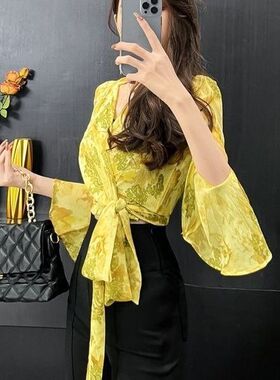 气质御姐风绑带V领黄色碎花雪纺衫2023春夏季新款高级感内搭上衣