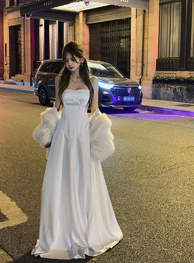 Le 19 RomanLand 缎面超长拖尾连衣裙女春季新款修身显瘦礼服长裙
