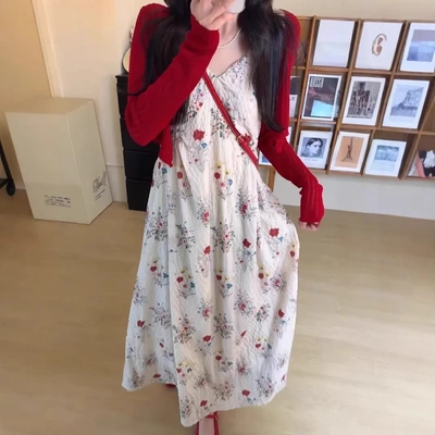 白色碎花吊带连衣裙套装女