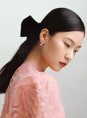 CHINCHIN 原创设计师配饰｜甜美少女蝴蝶结耳针