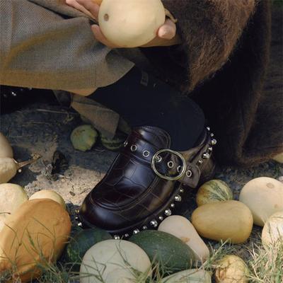 CHINCHIN官方原创设计师鞋履｜铆钉装饰厚底复古穆勒拖鞋