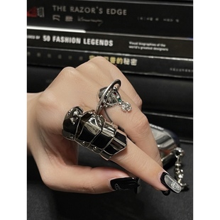 欧美小众薇薇安三骨节骑士头盔土星戒指NANA同款三色镀金气质指环