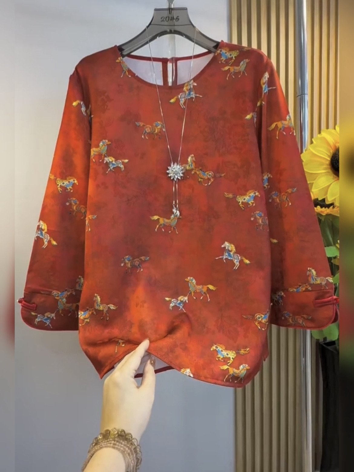 春夏大码重工刺绣加厚国风打底衫女宽松显瘦洋气减龄上衣内搭外穿