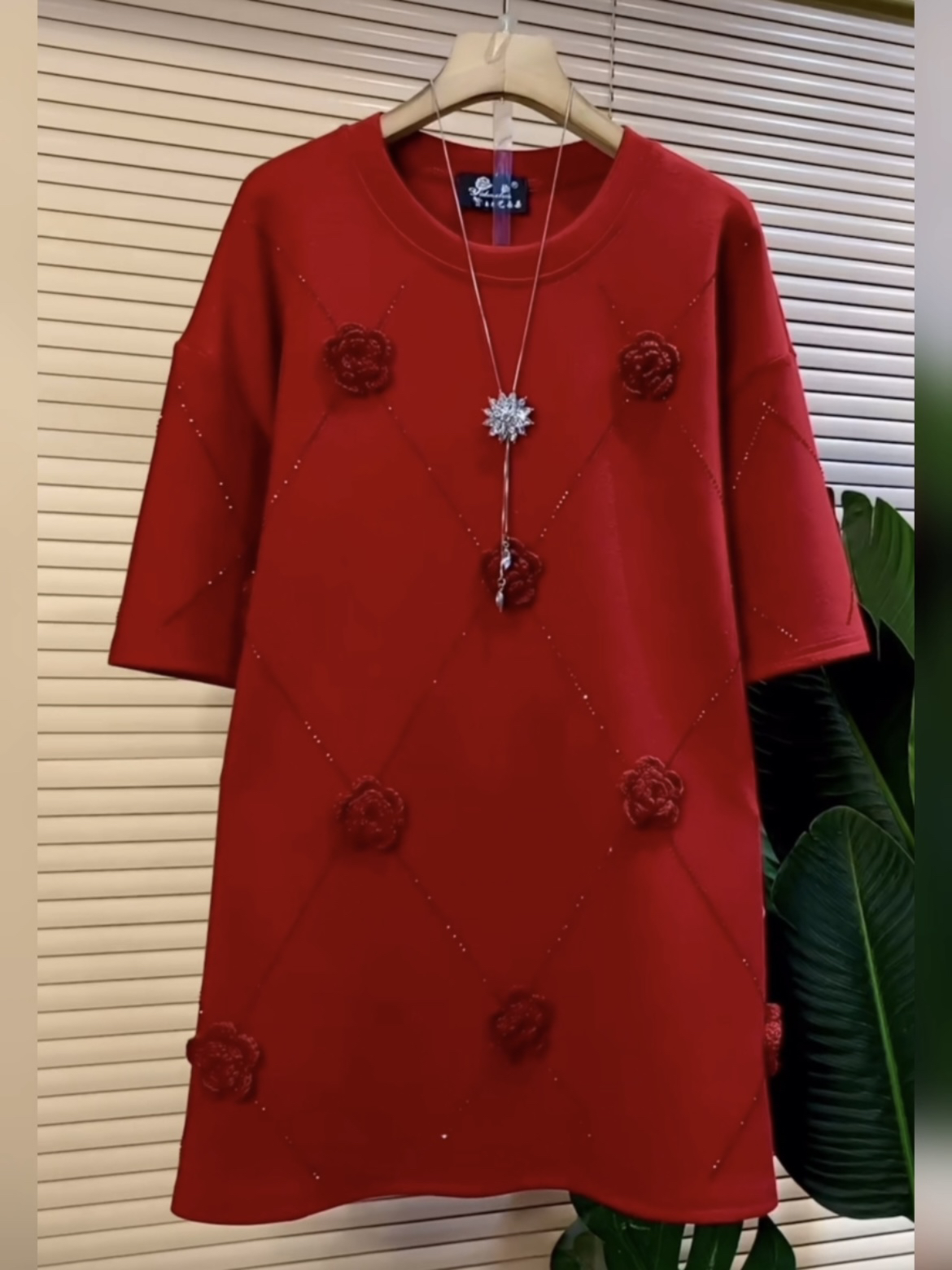 秋冬大码重工烫钻短袖T恤打底衫遮肉显瘦洋气上衣立体花朵内搭潮